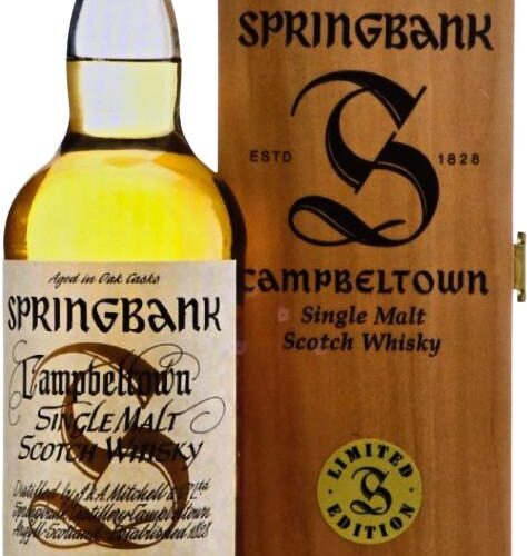 Whisky Springbank 50 ans 70cl dans une boîte en bois, édition limitée Campbeltown, bouteille dorée avec étiquette détaillée.